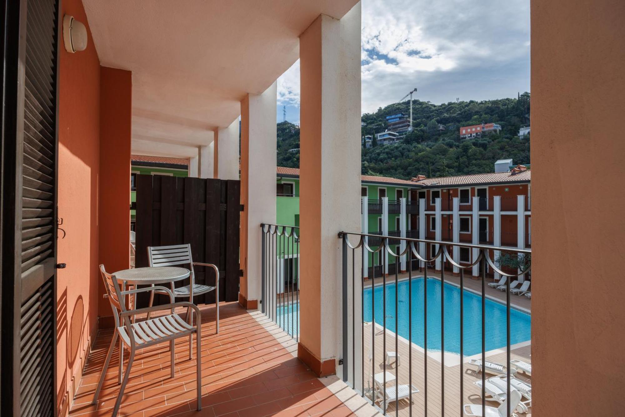 Club Hotel E Residence La Vela Torbole Sul Garda Exteriér fotografie