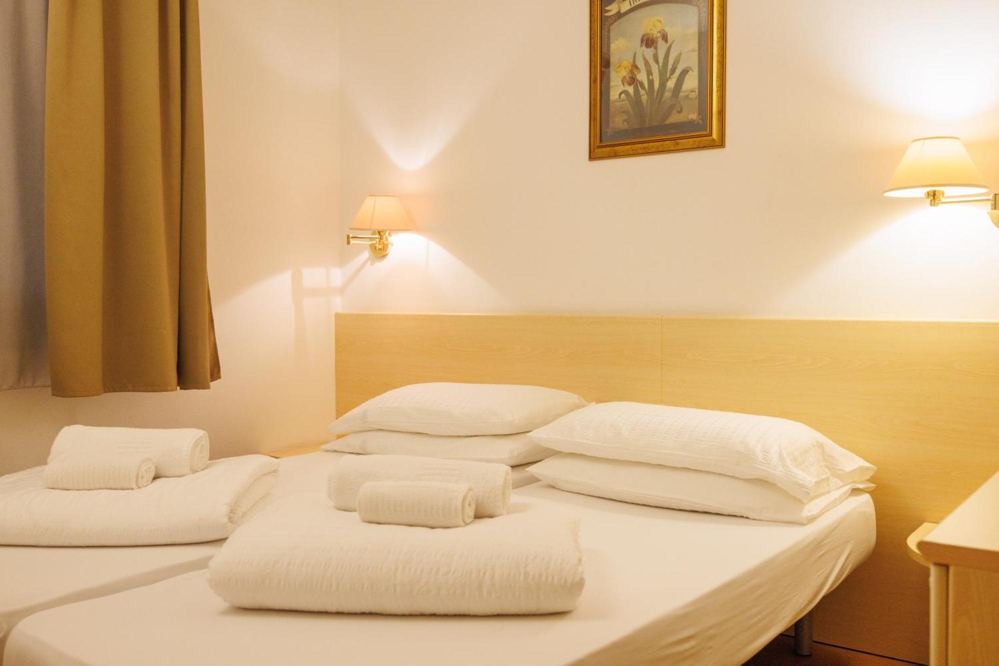 Club Hotel E Residence La Vela Torbole Sul Garda Exteriér fotografie