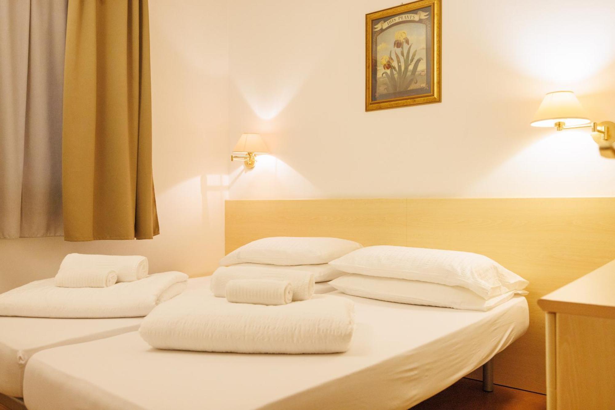 Club Hotel E Residence La Vela Torbole Sul Garda Exteriér fotografie