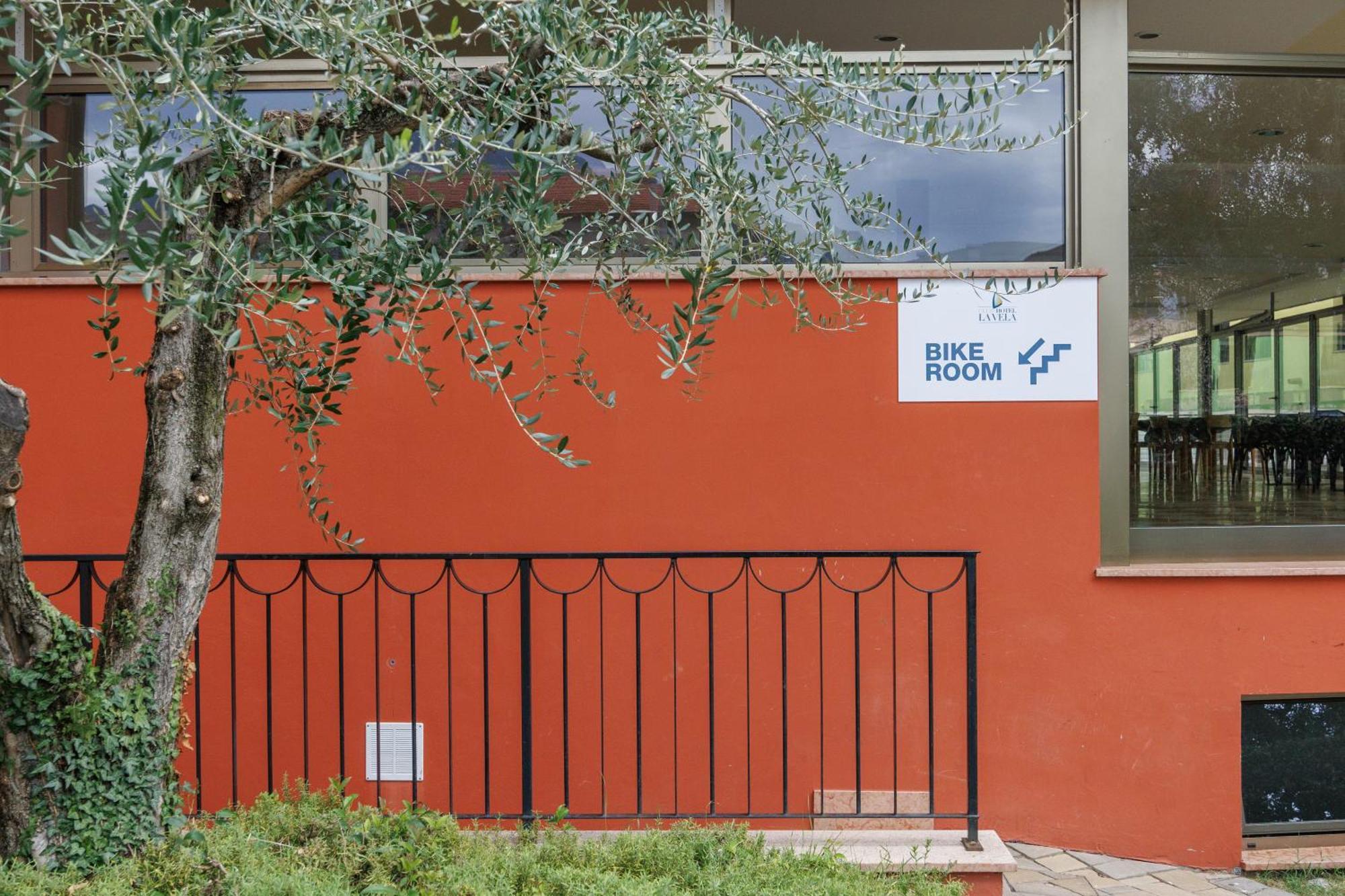 Club Hotel E Residence La Vela Torbole Sul Garda Exteriér fotografie