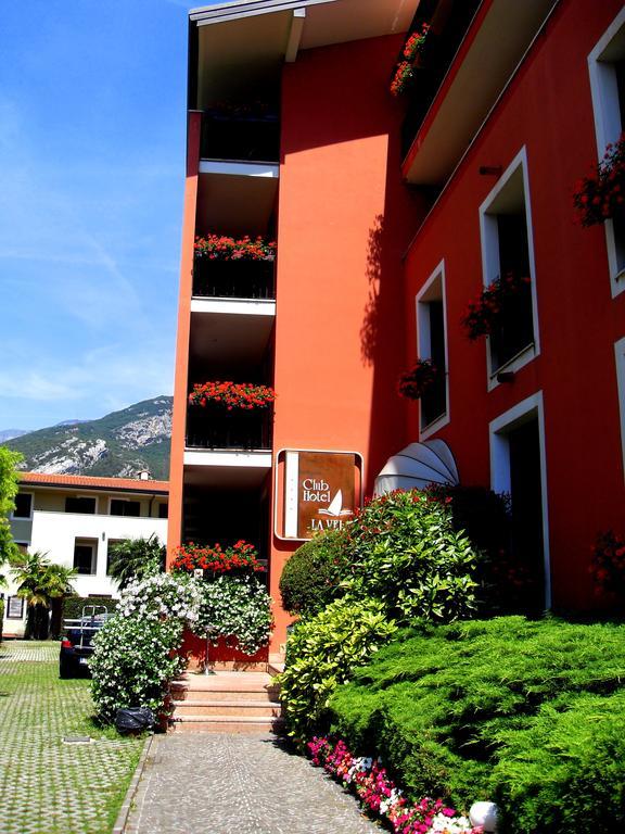 Club Hotel E Residence La Vela Torbole Sul Garda Exteriér fotografie
